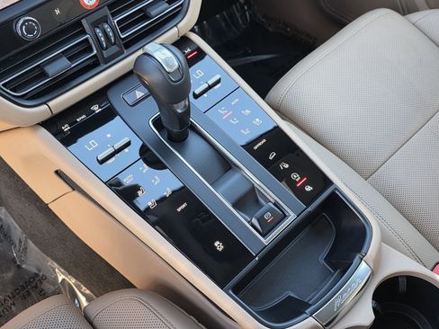 New 2025 Porsche Macan Turbo image 22