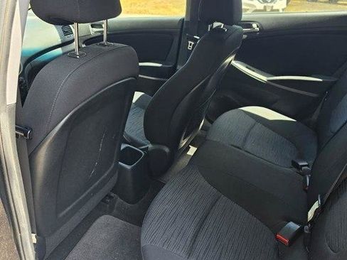 Used 2017 Hyundai Accent SE FWD image 5