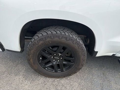 Used 2023 Chevrolet Silverado 1500 RST image 7
