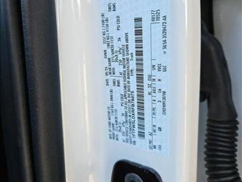 Used 2024 Ford F150 Lariat w/ FX4 Off-Road Package image 24