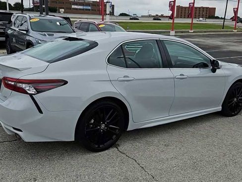 Used 2024 Toyota Camry XSE FWD image 8