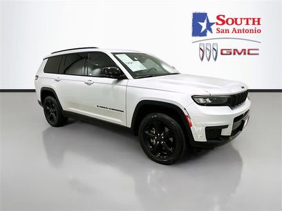 Used 2023 Jeep Grand Cherokee L Laredo