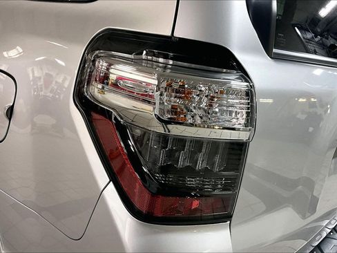 Used 2024 Toyota 4Runner Limited image 29