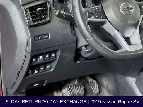 Used 2019 Nissan Rogue SV w/ Sun & Sound Touring Package AWD/4WD image 12