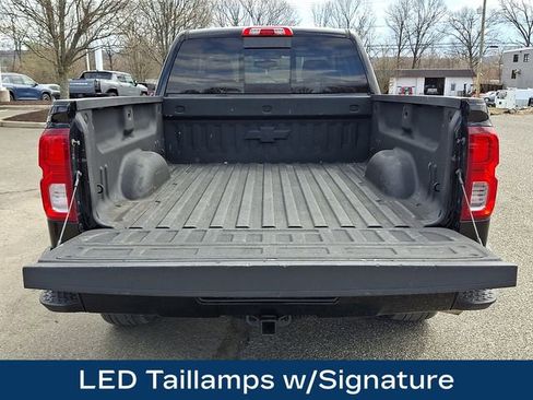 Used 2017 Chevrolet Silverado 1500 LTZ Z71 image 31