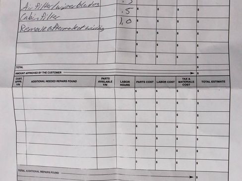 Used 2023 Genesis G70 2.0T image 6