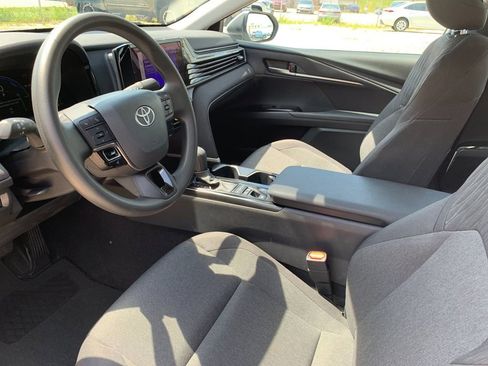 Used 2026 Toyota Camry LE FWD image 11