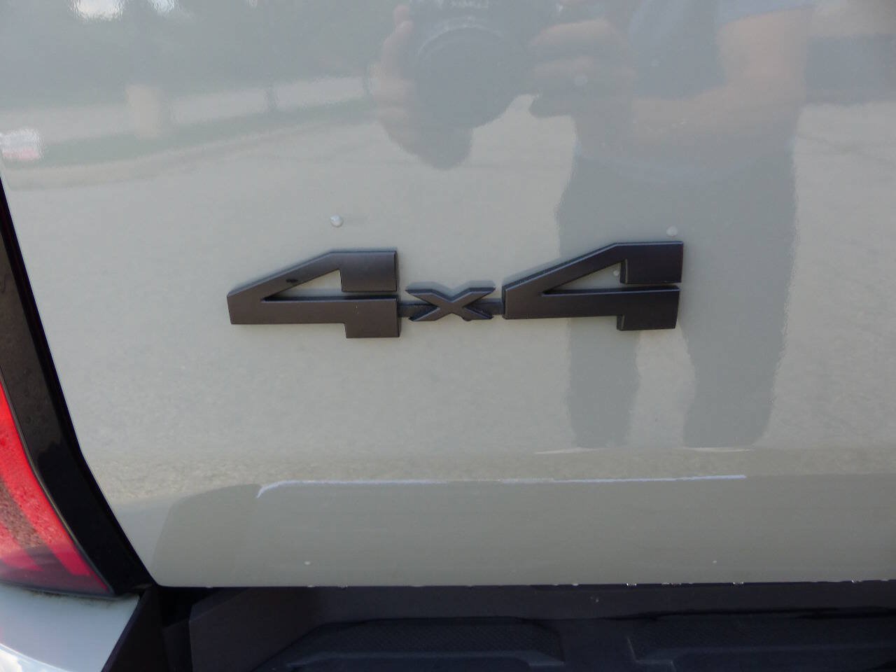Used 2022 Toyota Tundra SR5 AWD/4WD image 10