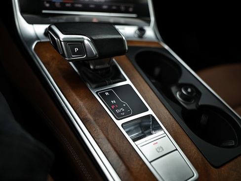 Used 2022 Audi A6 Premium Plus w/ Premium Plus Package image 41