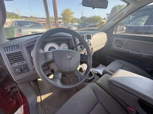 Used 2006 Dodge Dakota SLT RWD image 4