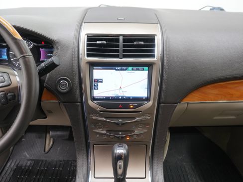 Used 2014 Lincoln MKX FWD w/ Equipment Group 102A image 20