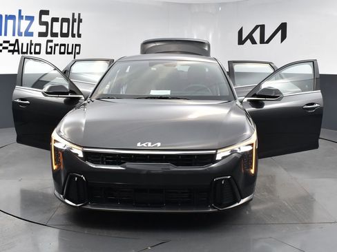 Certified 2025 Kia K4 GT-Line Turbo image 32