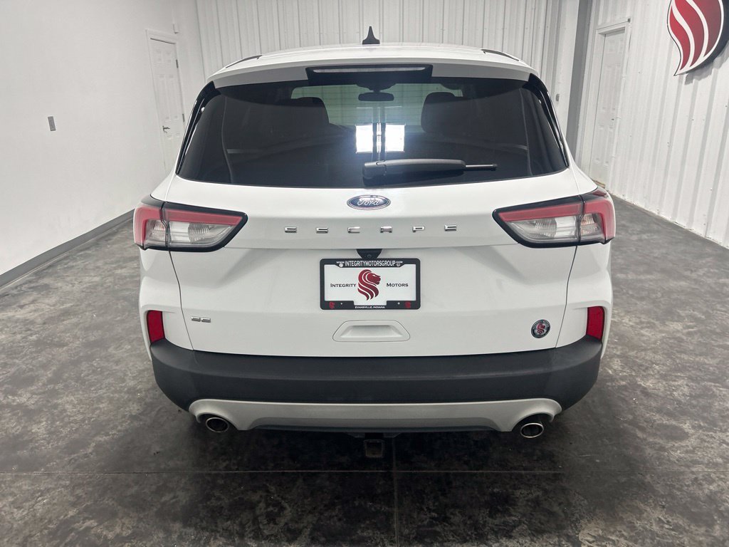 Used 2021 Ford Escape SE FWD image 3