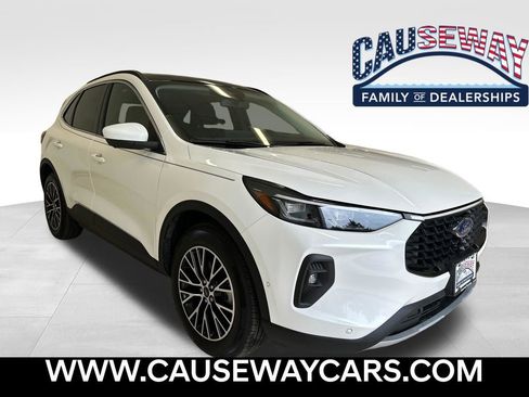 Used 2023 Ford Escape SE w/ PHEV Premium Package image 1