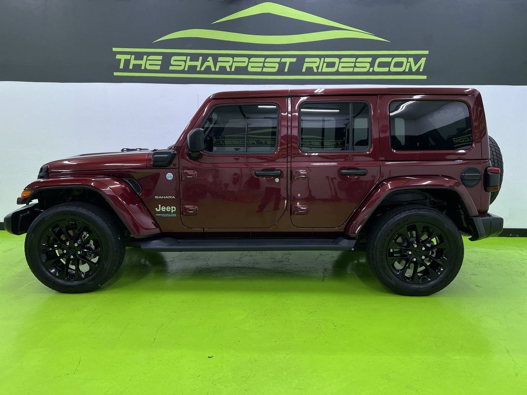 Used 2021 Jeep Wrangler Unlimited Sahara w/ Cold Weather Group AWD/4WD image 6