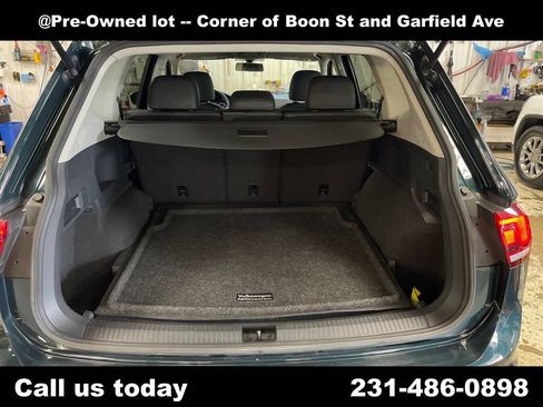 Used 2019 Volkswagen Tiguan SE w/ Panoramic Sunroof Package AWD/4WD image 22
