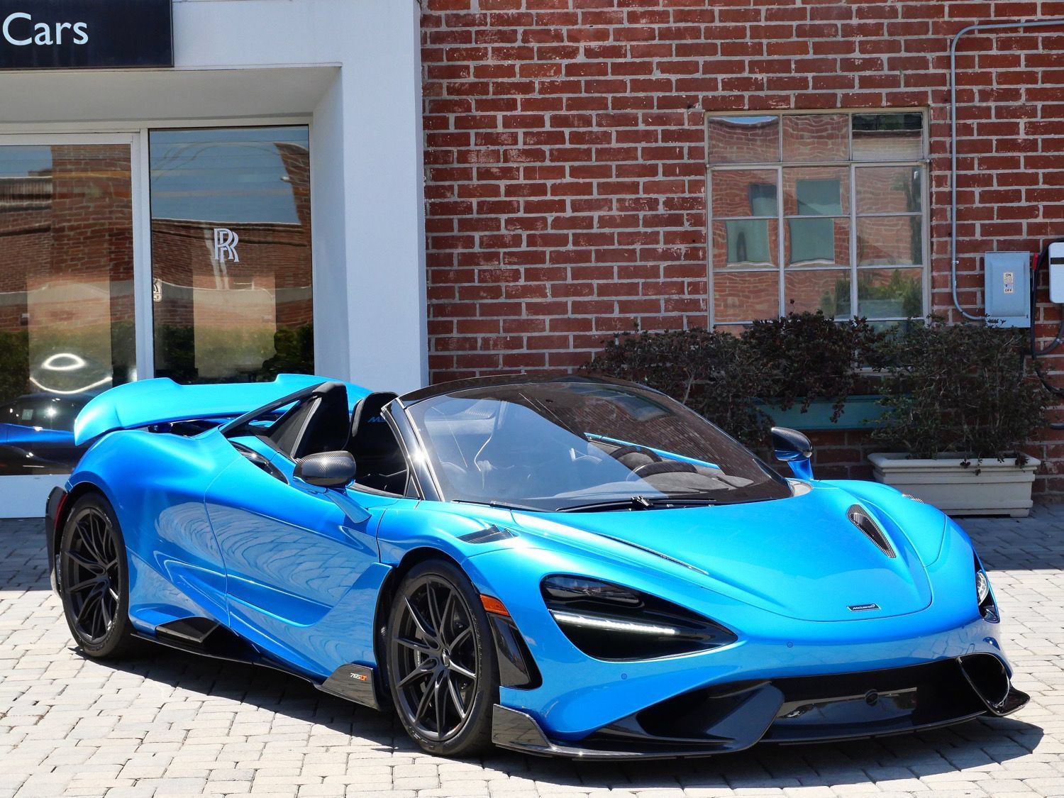 Used 2022 McLaren 765LT RWD image 1