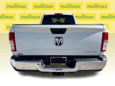 Used 2024 RAM 3500 Tradesman w/ Chrome Appearance Group AWD/4WD image 6