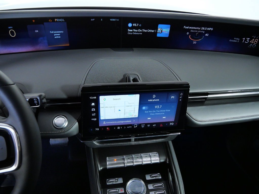New 2026 Lincoln Nautilus Reserve AWD/4WD image 17