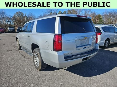 Used 2020 Chevrolet Suburban LT image 6