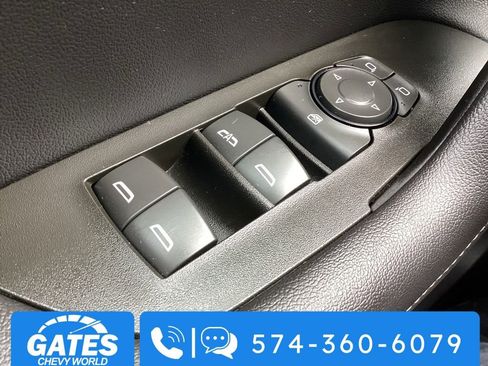 Used 2025 Chevrolet Blazer LT image 21