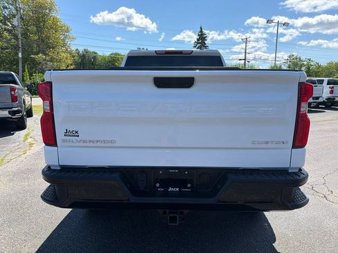 Used 2020 Chevrolet Silverado 1500 Custom Trail Boss w/ Custom Convenience Package AWD/4WD image 6