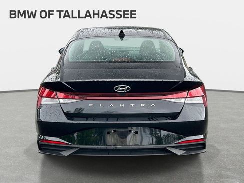 Used 2023 Hyundai Elantra SEL FWD image 7
