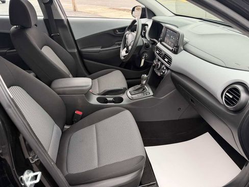 Used 2020 Hyundai Kona SE image 18