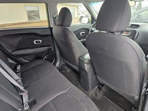 Used 2015 Kia Soul FWD image 26