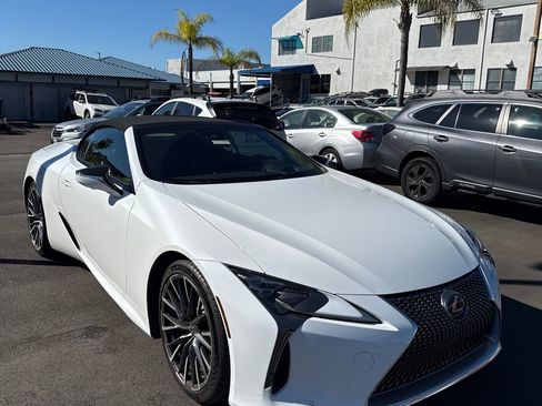 Used 2024 Lexus LC 500 Convertible image 2