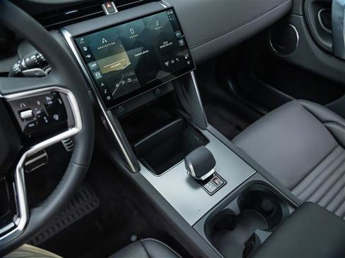 New 2026 Land Rover Discovery Sport Landmark AWD/4WD image 26