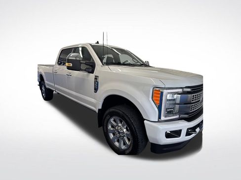 Used 2019 Ford F350 Platinum w/ FX4 Off-Road Package AWD/4WD image 7