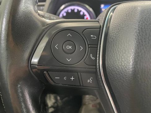 Used 2020 Toyota Camry SE image 36