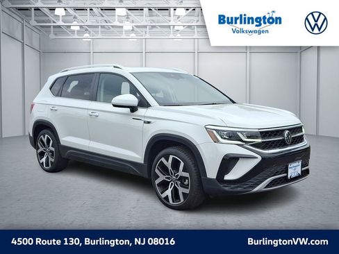 Certified 2023 Volkswagen Taos SEL AWD/4WD image 1