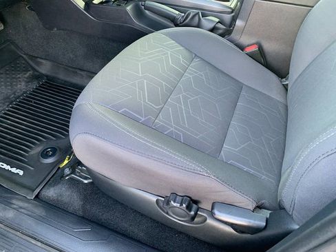 Used 2017 Toyota Tacoma TRD Sport image 19