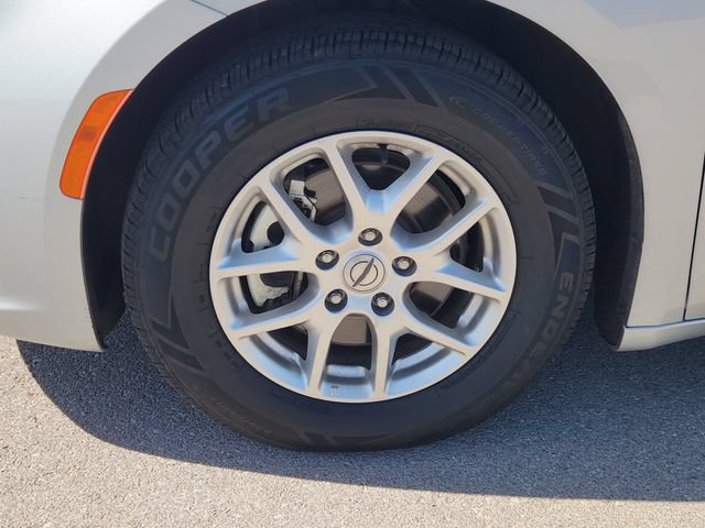 Used 2023 Chrysler Pacifica Touring-L FWD image 13