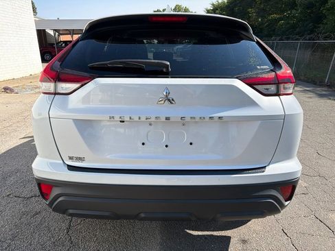 Used 2024 Mitsubishi Eclipse Cross LE AWD/4WD image 3