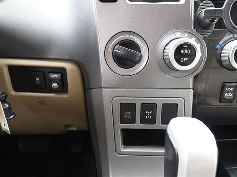 Used 2017 Toyota Sequoia Limited image 27