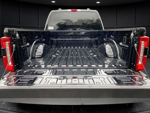 New 2026 Ford F250 Lariat w/ FX4 Off-Road Package image 15