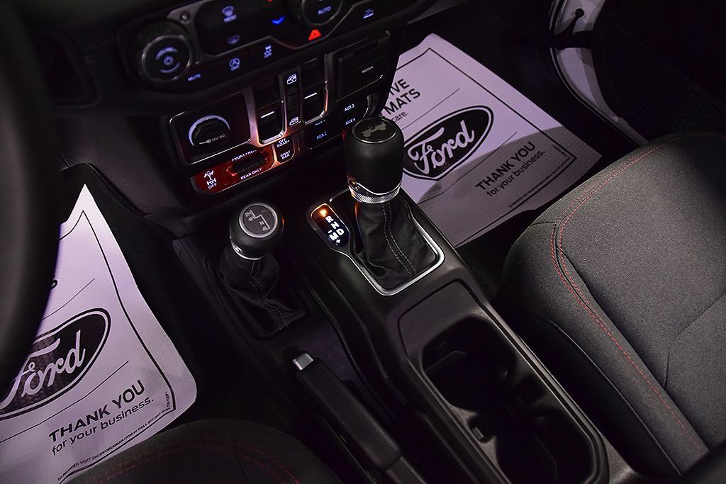 Used 2026 Jeep Wrangler Unlimited Rubicon AWD/4WD image 22