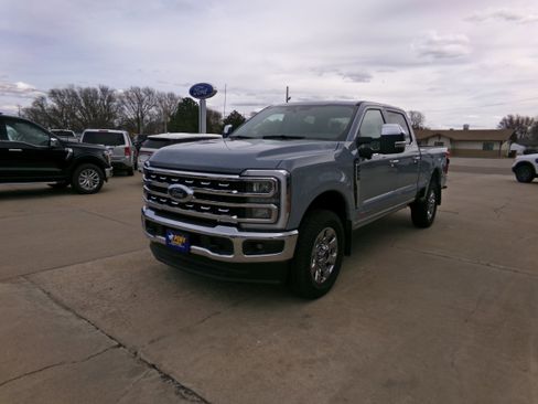 New 2025 Ford F350 Lariat w/ Chrome Package image 29