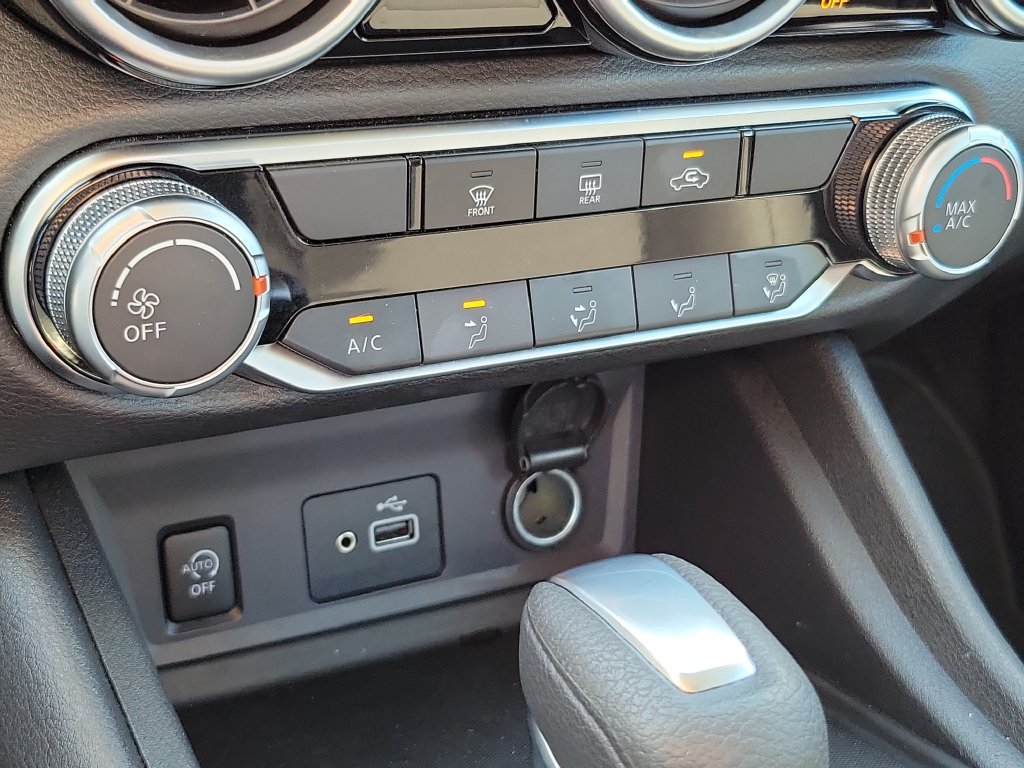 Certified 2025 Nissan Sentra S FWD image 26