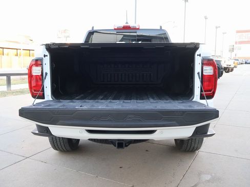 Used 2023 GMC Canyon Denali image 19