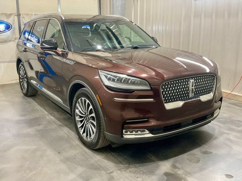 Used 2020 Lincoln Aviator Reserve w/ Equipment Group 201A RWD image 2