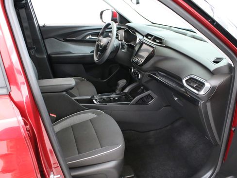Certified 2023 Chevrolet TrailBlazer LT w/ Convenience Package FWD image 28