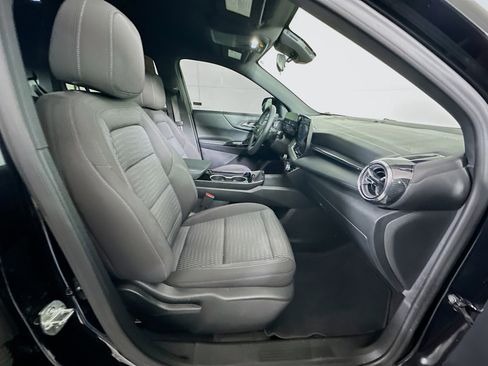 Used 2025 Chevrolet Equinox LT image 30