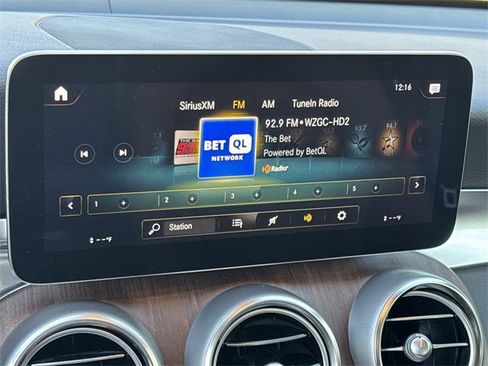 Used 2022 Mercedes-Benz GLC 300 GLC 300 image 29