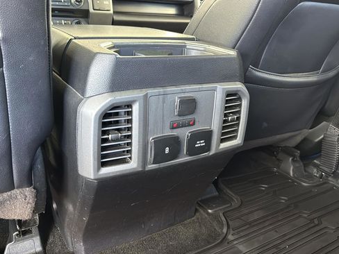 Used 2018 Ford F150 Raptor w/ Equipment Group 802A Luxury image 28