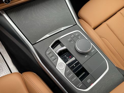 Certified 2023 BMW 330i xDrive Sedan w/ Parking Assistance Package image 14