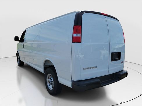 New 2026 GMC Savana 3500 Extended w/ Driver Convenience Package RWD image 3